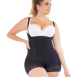 High compression short girdle with side closure for daily and postpartum use